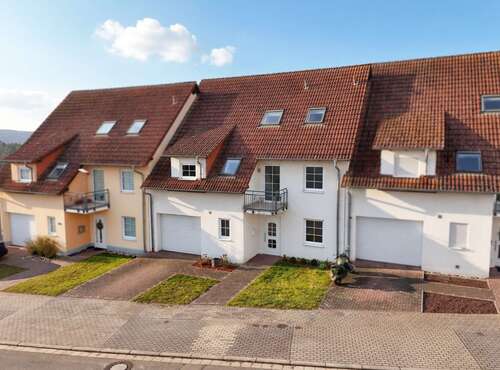 Foto - Haus zum Kaufen in Hütschenhausen 418.000,00 € 236 m²
