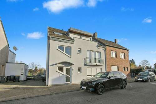 Foto - Haus zum Kaufen in Herzogenrath 499.000,00 € 207 m²