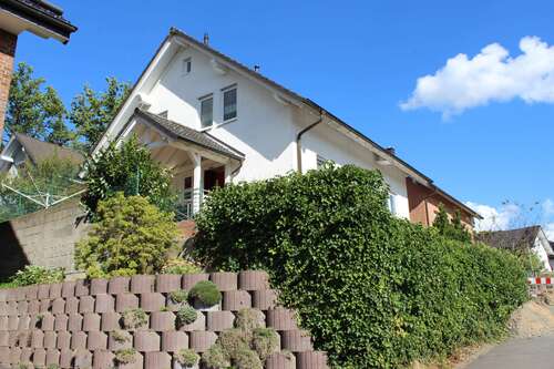 Foto - Haus zum Kaufen in Waldbröl 399.000,00 € 132 m²