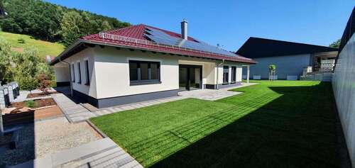 Foto - Haus zum Mieten in Knopp Labach 2.400,00 € 225 m²