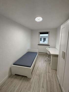 Foto - WG-Zimmer in Stuttgart 550,00 € 10 m²