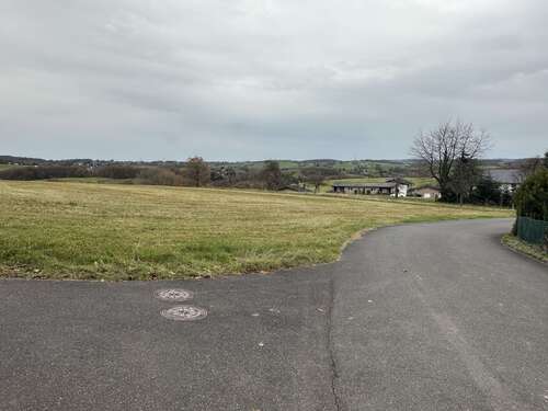 Foto - Grundstück zu verkaufen in Niederirsen 81.500,00 € 1082 m²