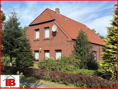 Foto - Haus zum Kaufen in Butjadingen 135.000,00 € 261.19 m²