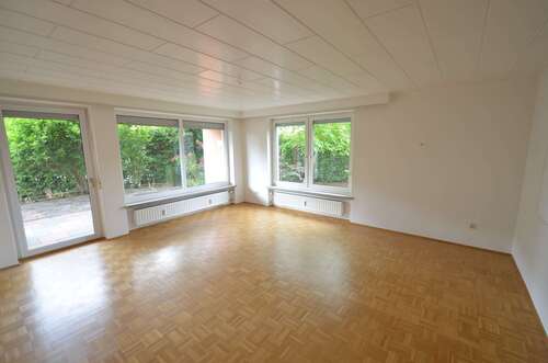 Foto - Haus zum Kaufen in Lappersdorf 1.049.000,00 € 311 m²