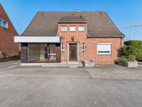 Foto - Haus zum Kaufen in Neumünster 699.000,00 € 135.3 m²