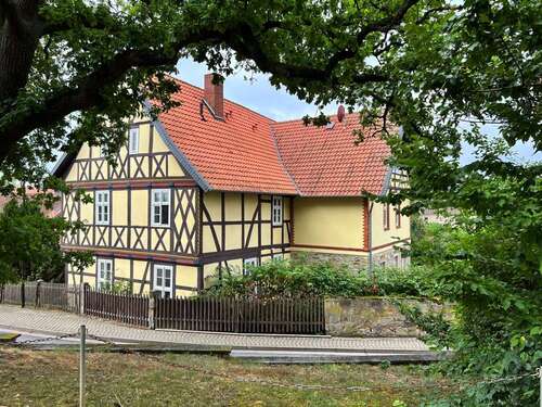 Foto - Haus zum Kaufen in Walbeck 298.000,00 € 400 m²