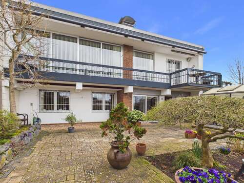 Foto - Haus zum Kaufen in Düren 449.000,00 € 169 m²