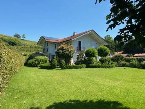 Foto - Haus zum Mieten in Siegsdorf 3.200,00 € 220 m²