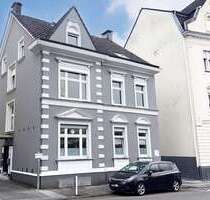 Haus zum Kaufen in Solingen 448.000,00 € 270 m²