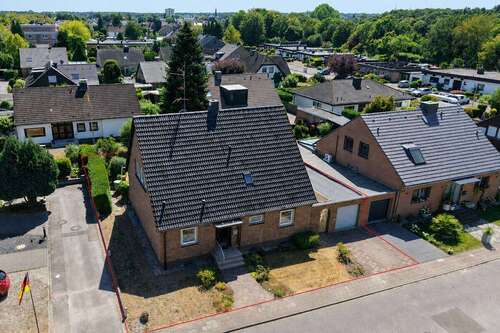Foto - Haus zum Kaufen in Dormagen Hackenbroich 430.000,00 € 170.22 m²