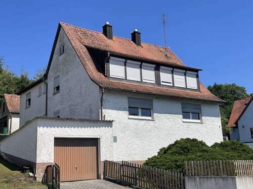 Foto - Haus zum Kaufen in Roth - Bernlohe 409.000,00 € 180 m²