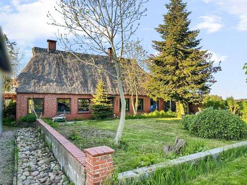 Foto - Haus zum Kaufen in Scheggerott 130.000,00 € 130.57 m²