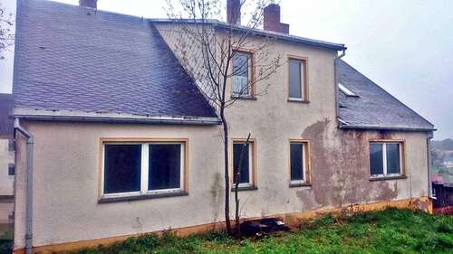 Foto - Haus zum Kaufen in Neukirchen 25.000,00 € 200 m²