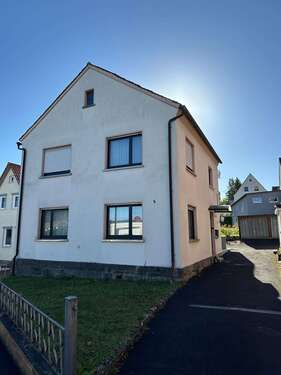 Foto - Haus zum Kaufen in Nüdlingen 159.000,00 € 220 m²