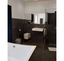 Haus zum Kaufen in Pegau 435.000,00 € 234 m²