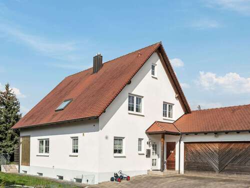 Foto - Haus zum Kaufen in Burgau 195.000,00 € 146 m²