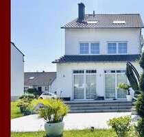 Haus zum Kaufen in Mühlheim Lämmerspiel 998.000,00 € 283 m² - Mühlheim / Lämmerspiel
