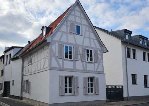 Foto - Haus zum Mieten in Wiesbaden 1.980,00 € 110 m²