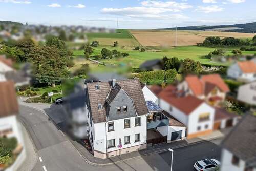 Foto - Haus zum Kaufen in Waldems-Bermbach 279.000,00 € 193 m²