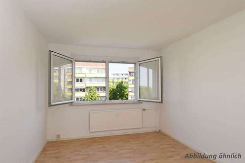 Foto - Wohnung zum Mieten in Halle (Saale) 387,38 € 56.52 m²