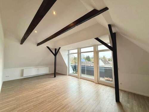 Foto - Wohnung zum Mieten in Varel 950,00 € 94.98 m²