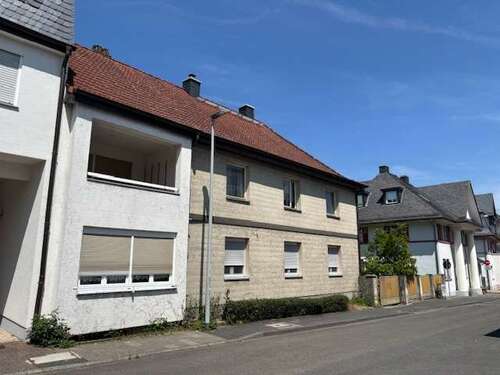Foto - Haus zum Kaufen in Kelkheim 710.000,00 € 240 m²