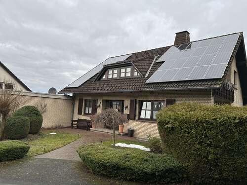 Foto - Haus zum Kaufen in Bad Wünnenberg 233.800,00 € 176 m²