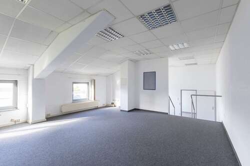 Foto - Büro in Gaimersheim 650,00 € 67.48 m²