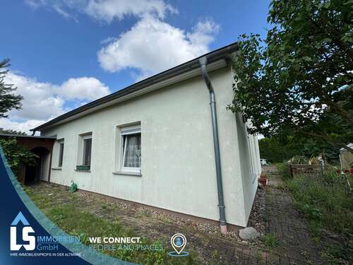 Foto - Haus zum Kaufen in Stendal 120.000,00 € 105 m²