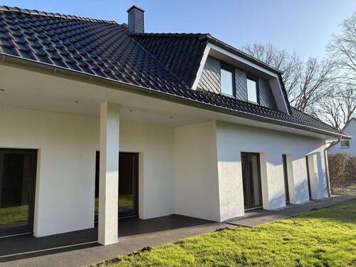 Foto - Haus zum Kaufen in Jersbek 749.000,00 € 268 m²