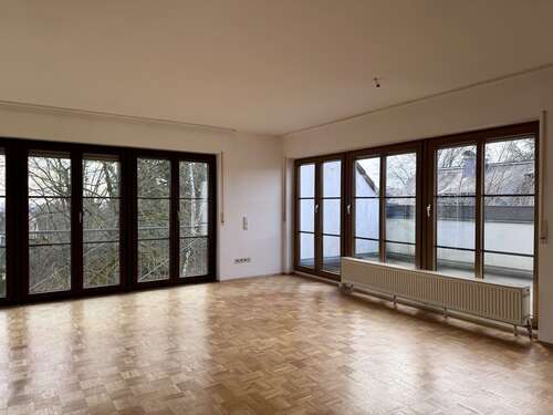 Foto - Wohnung zum Mieten in Steinbach 1.550,00 € 153 m²