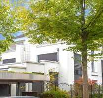 Haus zum Kaufen in Düsseldorf 3.250.000,00 € 700 m²