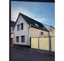 Haus zum Kaufen in Altrip 599.000,00 € 169 m²