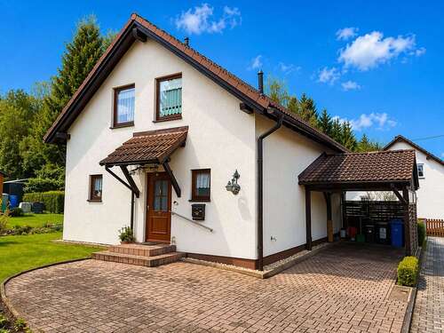 Foto - Haus zum Kaufen in Crinitzberg 230.000,00 € 104.98 m²