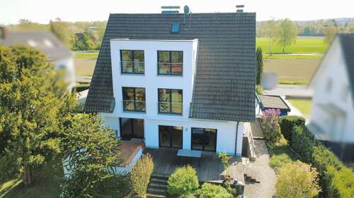 Foto - Haus zum Kaufen in Sankt Augustin Hangelar 679.000,00 € 242 m²