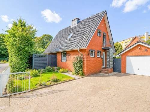 Foto - Haus zum Kaufen in Schwarzenbek 499.000,00 € 93 m²