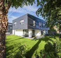 Haus zum Mieten in Waghäusel 2.750,00 € 238 m²