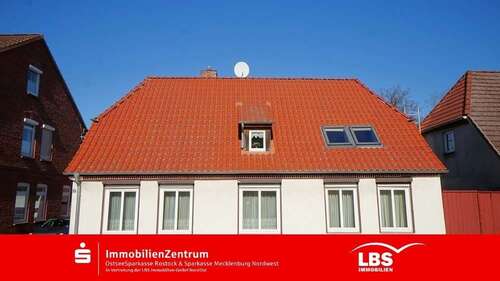 Foto - Haus zum Kaufen in Neukloster 234.000,00 € 145 m²
