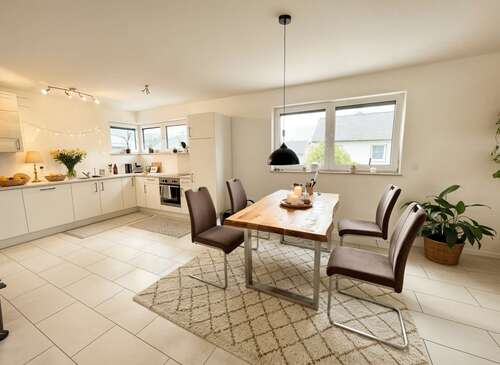 Foto - Wohnung zum Mieten in Rödelsee 840,00 € 88.22 m²