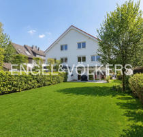 Haus zum Kaufen in Dreieich 1.575.000,00 € 244 m²