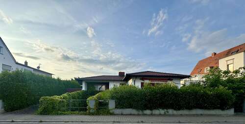 Foto - Haus zum Kaufen in Grünstadt 395.000,00 € 90 m²