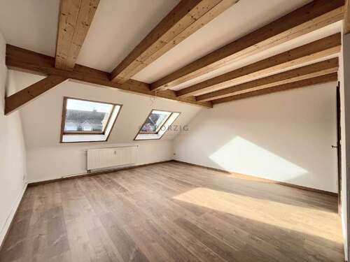 Foto - Wohnung zum Mieten in Chemnitz 340,00 € 75.53 m²