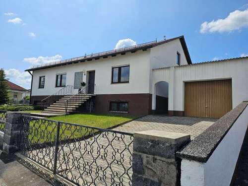 Foto - Haus zum Kaufen in Vilshofen 329.000,00 € 166 m²