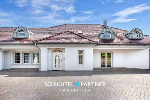 Foto - Haus zum Kaufen in Achim 2.998.900,00 € 524.65 m²