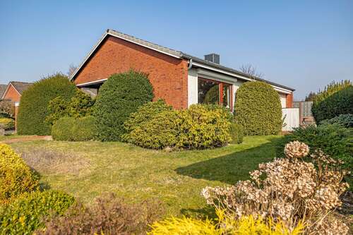 Foto - Haus zum Kaufen in Büdelsdorf 249.000,00 € 107.78 m²