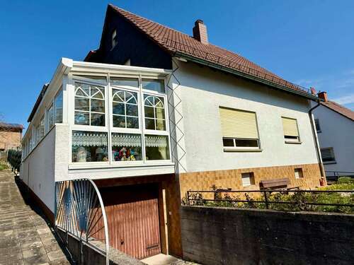 Foto - Haus zum Kaufen in Winnweiler 359.000,00 € 230 m²