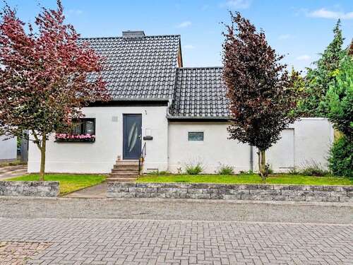 Foto - Haus zum Kaufen in Raguhn-Jeßnitz 179.500,00 € 115 m²