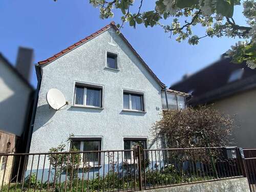 Foto - Haus zum Kaufen in Zeithain OT Gohlis 49.000,00 € 108 m²