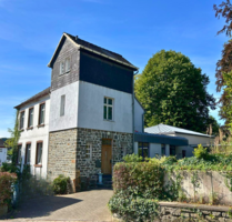 Haus zum Kaufen in Neuenrade 499.000,00 € 270 m²