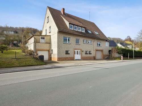 Foto - Haus zum Kaufen in Meschede 220.000,00 € 232.67 m²